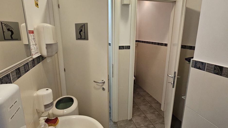 Spatiu de birouri  de inchiriat - Poză 9