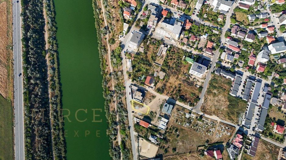 Mamaia Nord - Teren intravilan in suprafata 450 mp pe malul canalului - Poză 5