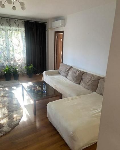 Apartament modernizat de 3 camere - locatie ultra-centrala - Poză 3