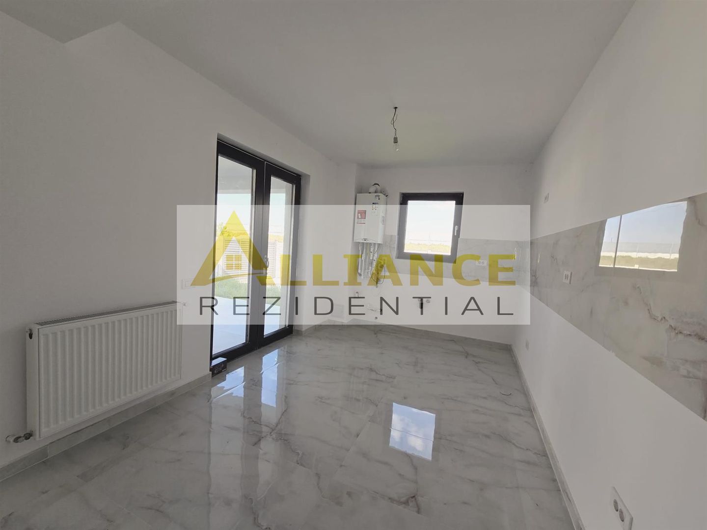 Vila individuala- 4 camere - CARTIERUL NOU- gata de mutare - Poză 3