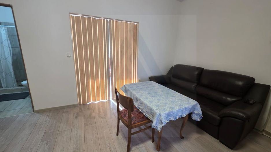 Studio la curte utilat complet cu terasa  zona Lazaret - Poză 8