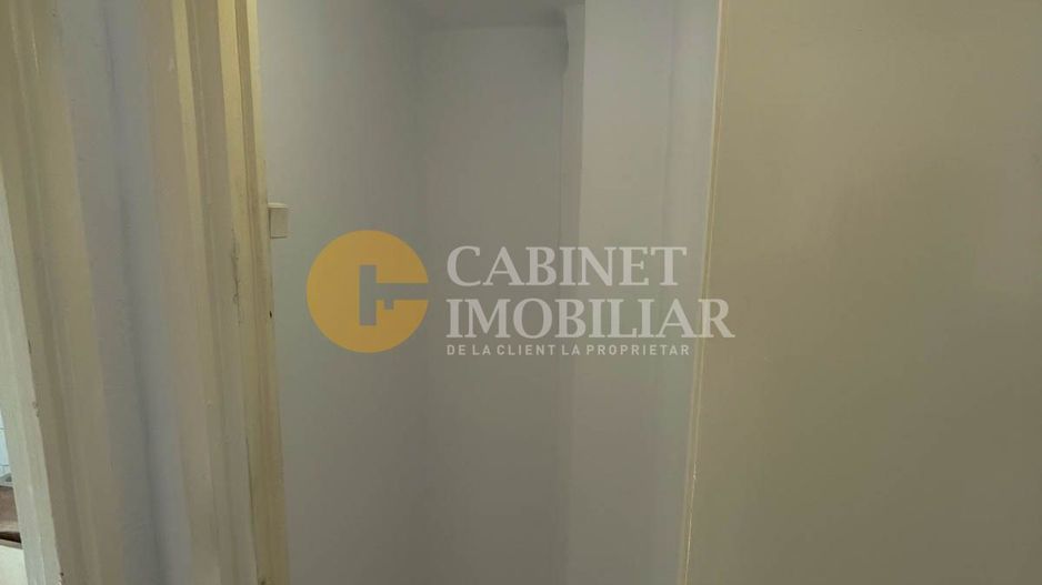 4 camere decomandat - 79 mp - Zona Galata - Poză 8