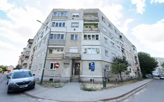 Apartament 3 camere MV1, Etaj IV / Str. Narcisei Nr.9 / Carei - Poză 16