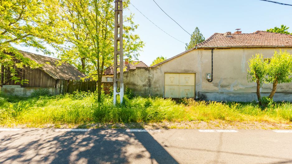 Casă cu potențial în Iratoș - Poză 3