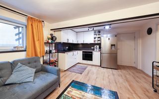 Apartament cu 3 camere la casa | Curte 130 mp | Zona Grivitei strada Vulcan - Poză 6