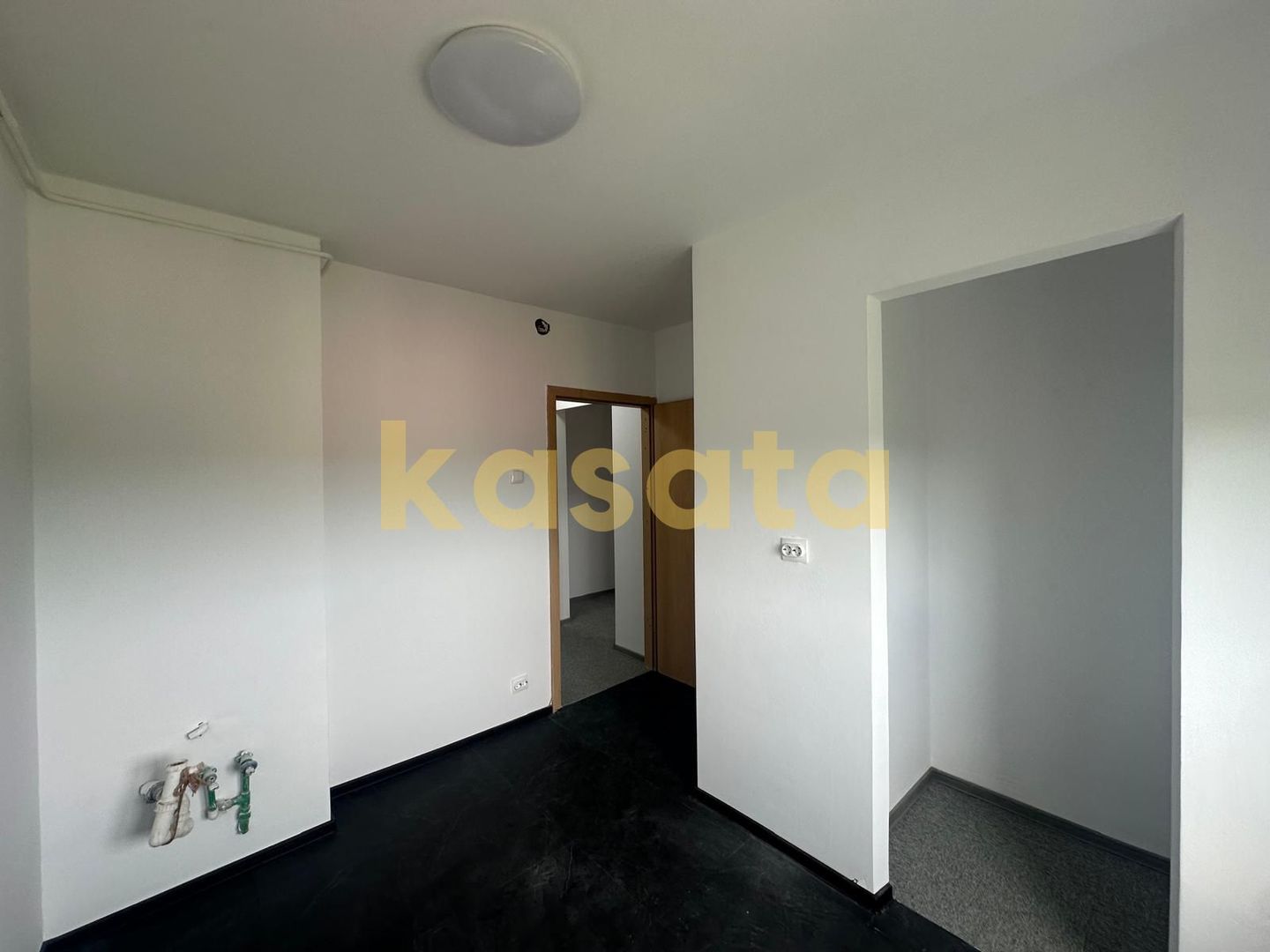 Apartament 2 camere decomandat, renovat complet - Poză 9