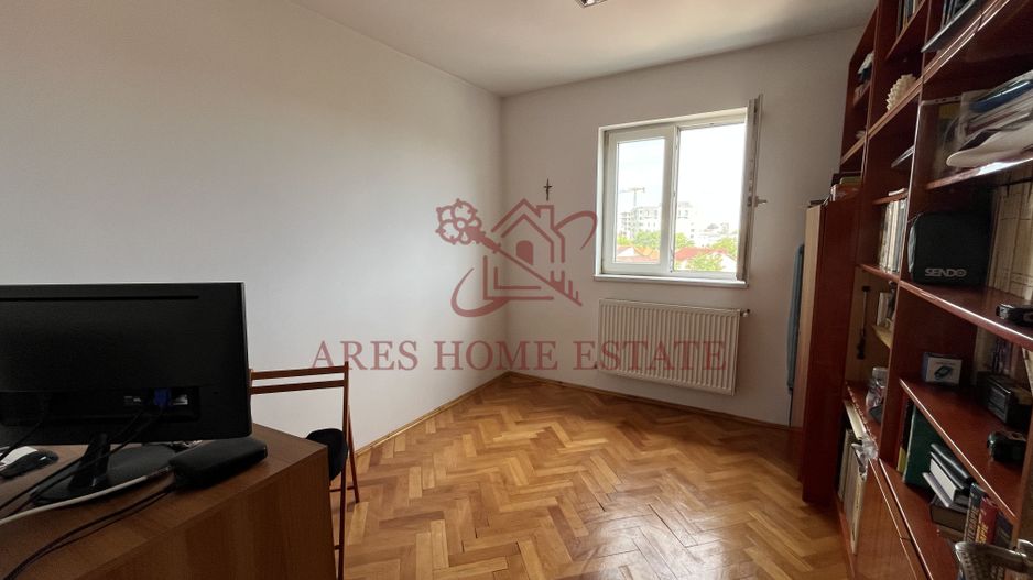 Apartament 4 camere, cu centrala proprie si boxă – zona Take Ionescu - Poză 2