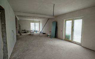 Vila LUX Parter+Etaj(stil mediteranean) in Sanpetru Calea Harmanului - Poză 13