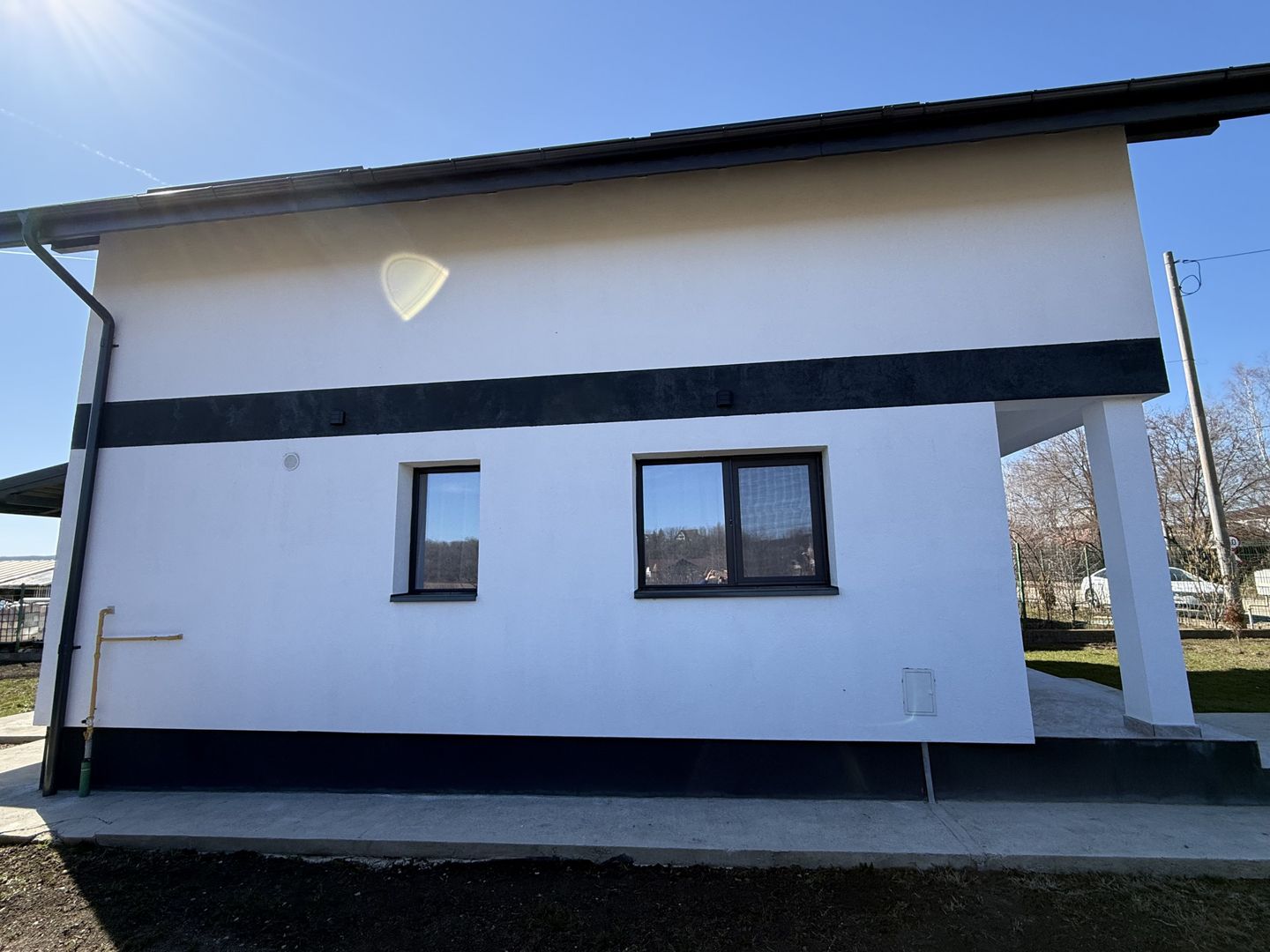 Vilă nouă 155 mp cu terasă acoperită și curte 448 mp Bănești Prahova - Poză 3