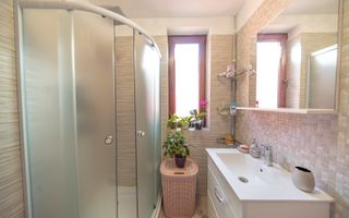 Vila Individuala cu 4 camere, zona Giurgiului - Poză 17