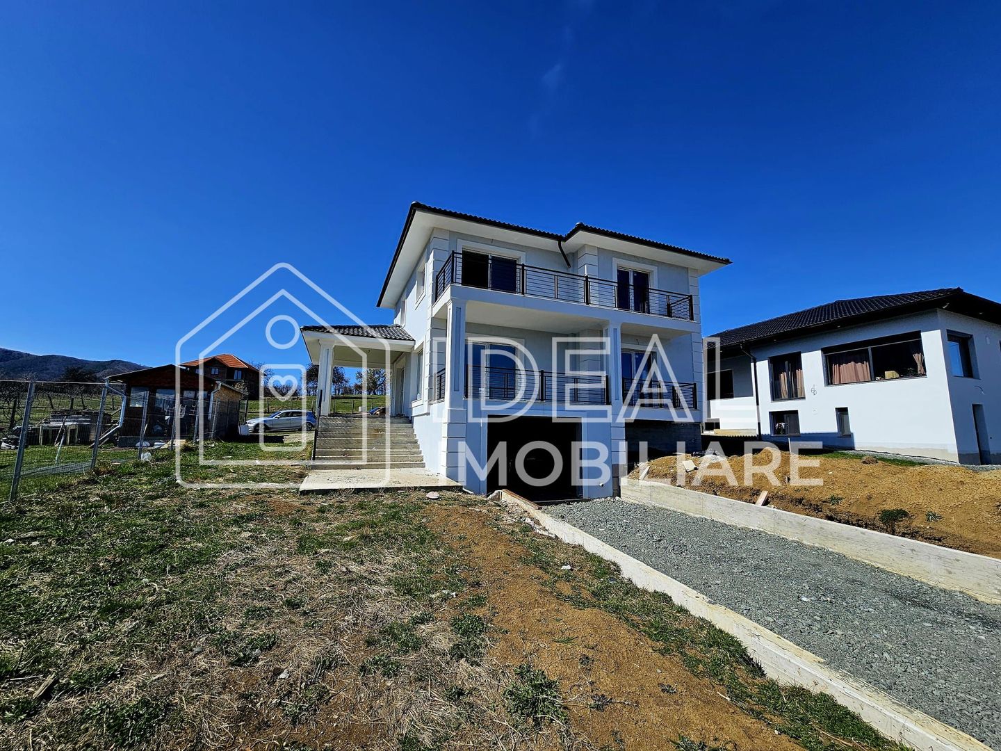 Vila Moderna cu 4 camere si 600 mp de curte, in Tocile - Poză 3