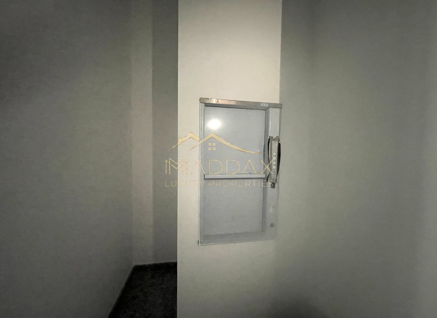 Spatiu comercial***300 mp***Cladire noua// Centrul Istoric - Poză 24