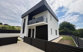 Casa Individuala  de vanzare - 8 km de Stadionul Emil Alexandrescu Copou Iasi - Poză 4