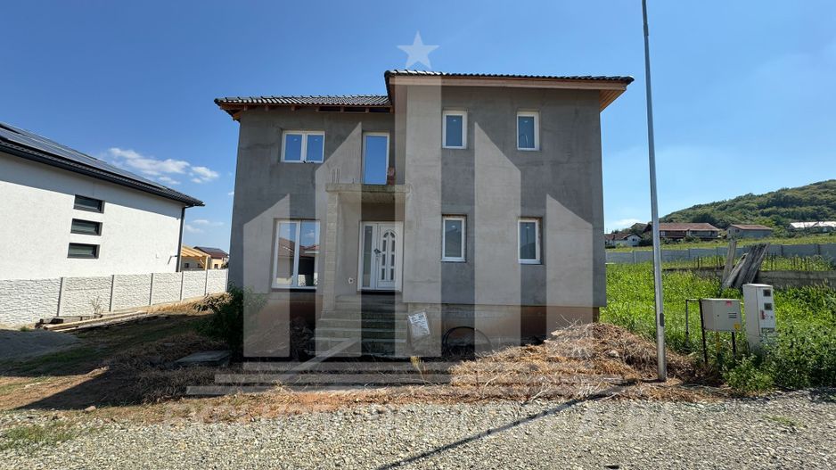 Casa individuala | Semifinisata | 150 mp | 354 mp teren | Micesti - Poză 2