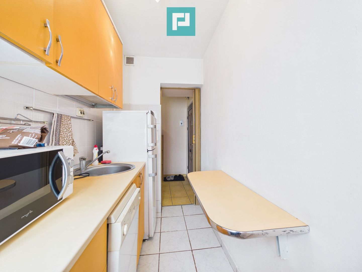 Apartament cu 3 camere în zona Spitalul Județean - Poză 6