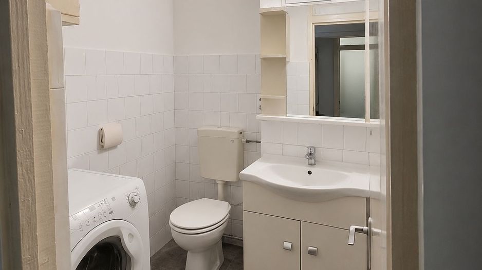 Apartament decomandat cu 3 camere și 2 băi, zona Complex Studențesc - Poză 3