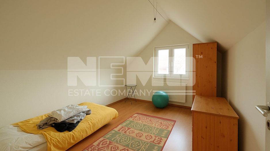 CASĂ TIP DUPLEX | ÎNTR-O ZONĂ LINIȘTITĂ | 6 CAMERE | RĂDĂUȚI - Poză 5