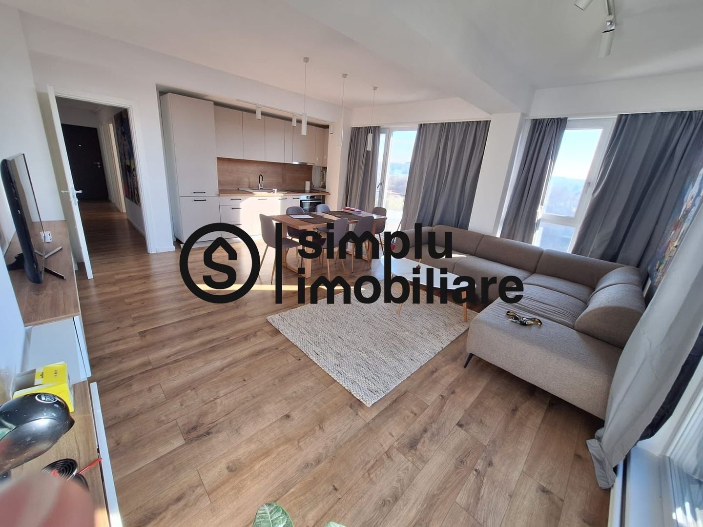 Apartament 4 camere, bloc nou, 2 bai - 299 900 Euro - Poză 3