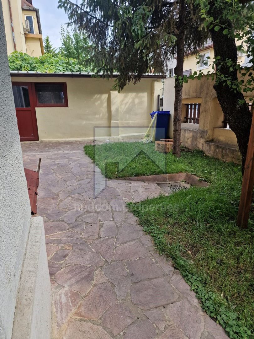 Vanzare apartament 3 camere (E1+M) in Vila (S+P+E1+M) - Teiul Doamnei - Poză 12