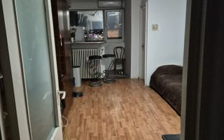 Vanzare Garsonieră decomandată, 29 mp, etaj 9/10 – mobilată, Bd Timisoara - Poză 2