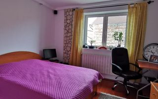 Casa in Centru zona linistita - Poză 7