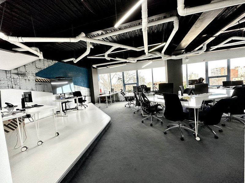 Spacecraft Office - Poză 4