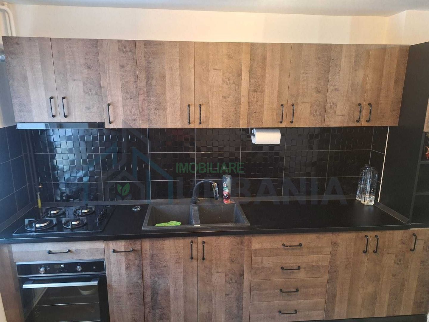 Apartament cu două dormitoare, decomandat, Sf Lazăr, Iași - Poză 1