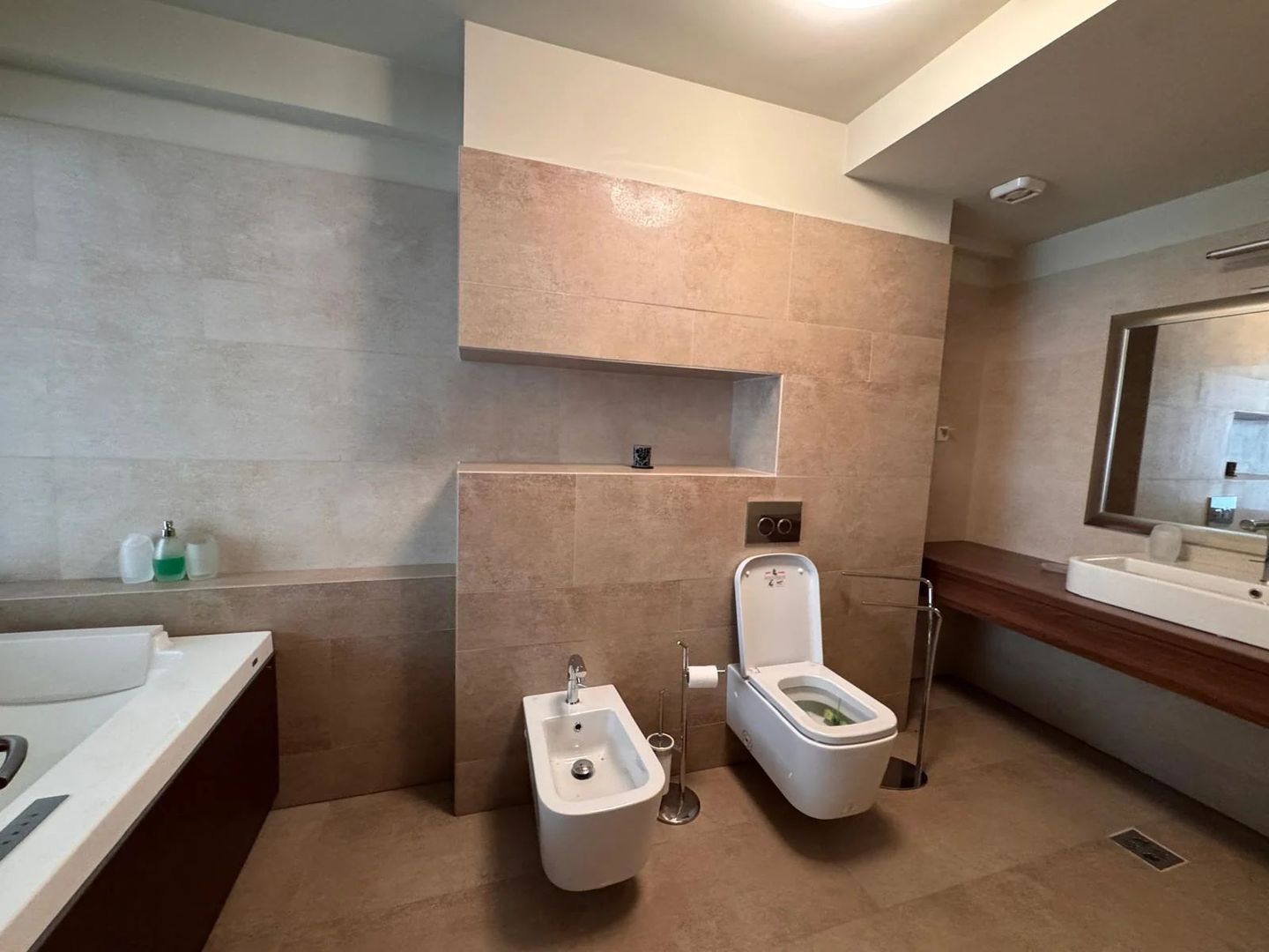 Apartament cu 3 camere de vânzare în Central, Suceava - Poză 7