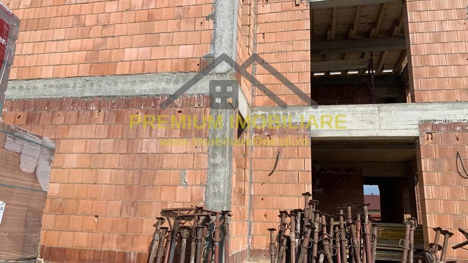 Vila Tip Duplex de Vanzare Brasov - Sanpetru - Poză 12