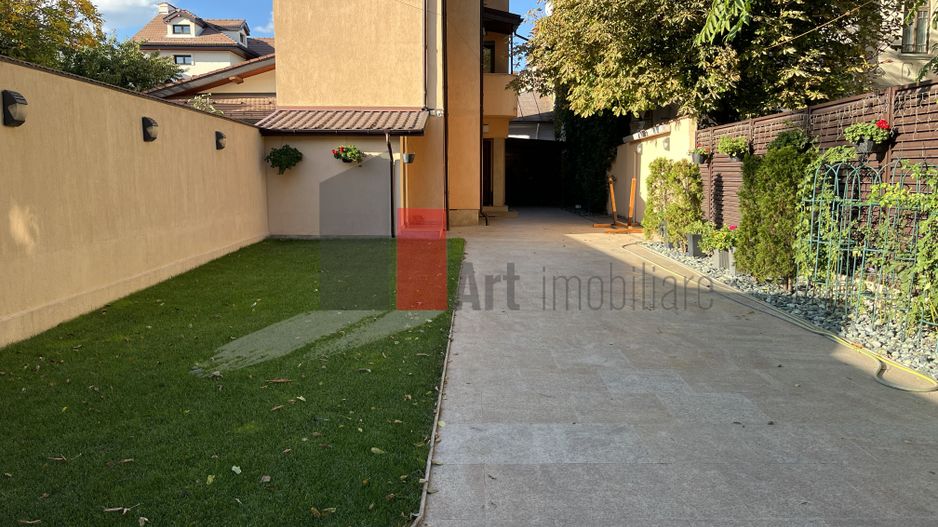 Vila "RIFINITA", Unirii-Piata Alba Iulia, intri si te indragostesti pe loc de ea - Poză 9