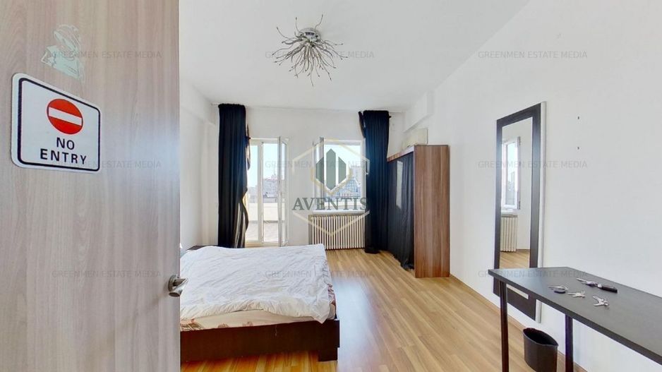 Blvd. Balcescu langa metrou Universitate, 4 camere, terasa de 50mp, 3 bai - Poză 15