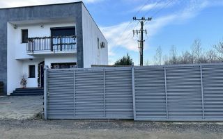 Casă modernă, garaj și curte amenajată – Șelimbăr - Poză 2