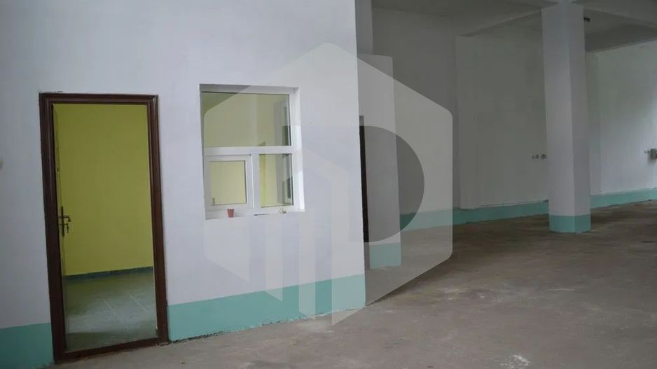 Spatiu Comercial - Terezian - 400mpu - 577mp Teren - Parcare proprie - Poză 5