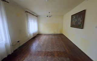 BRASADAS vinde apartament cu 3 camere la etaj in casă - Poză 3