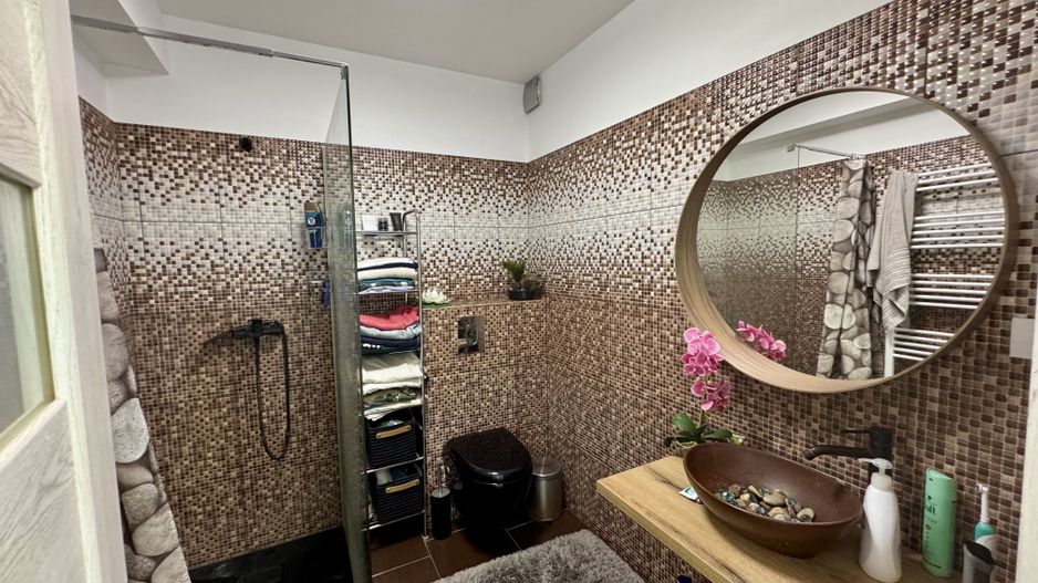 Berceni - VILĂ UNICAT, spațioasă, curte 1.000 mp, la 7 min metrou - Poză 28