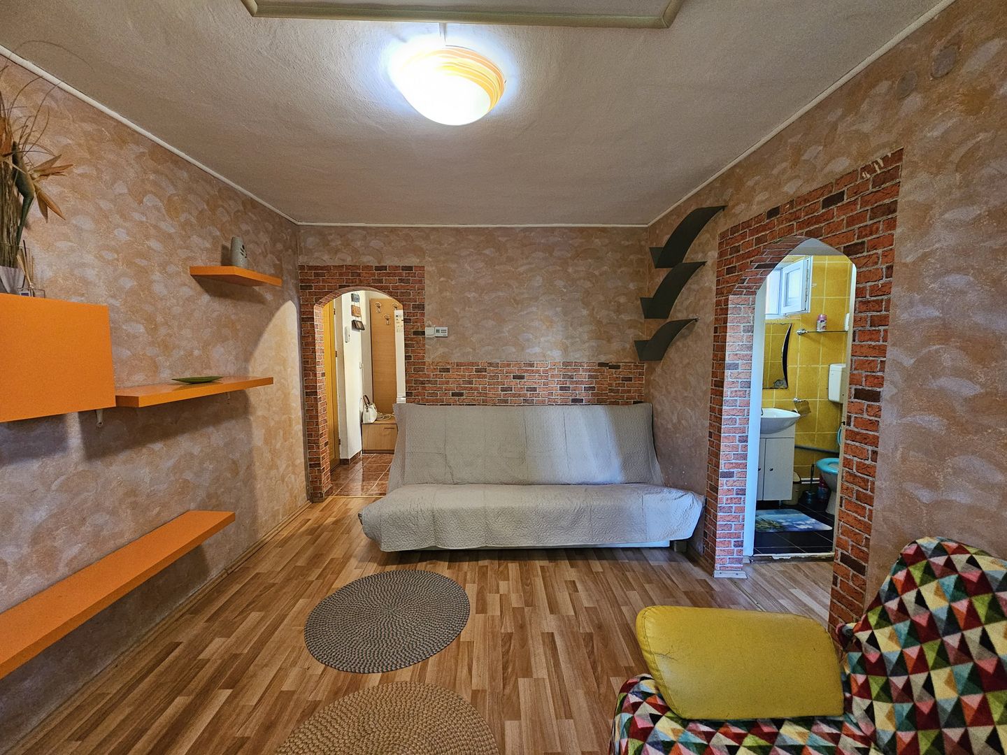 Apartament de vanzare 2 camere Tomis Nord etaj 3/4 - Poză 1