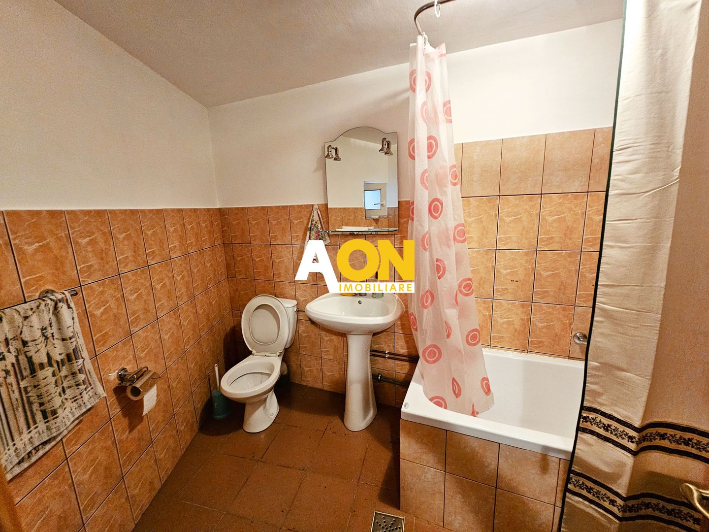 Casa 5 camere 561 mp teren la asfalt toate utilitatile Cetate - Poză 24