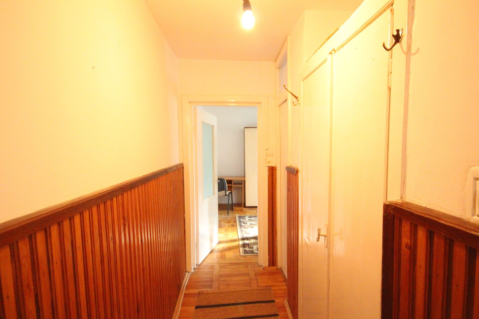 Pozitie avantajoasa - Poză 12