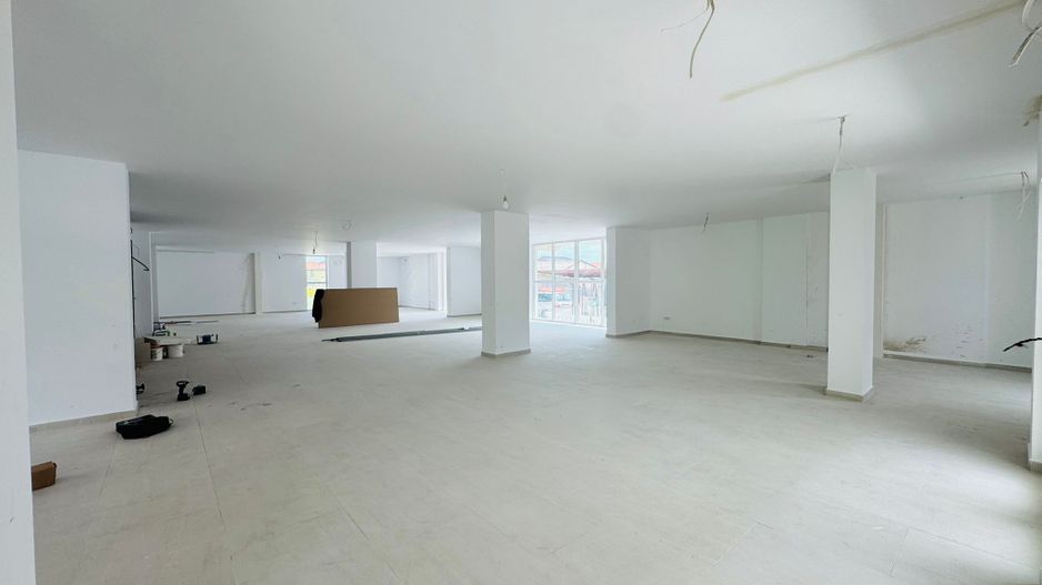 Spatiu comercial de inchiriat Micalaca, Vad Intens disponibil 03.2025 - Poză 1