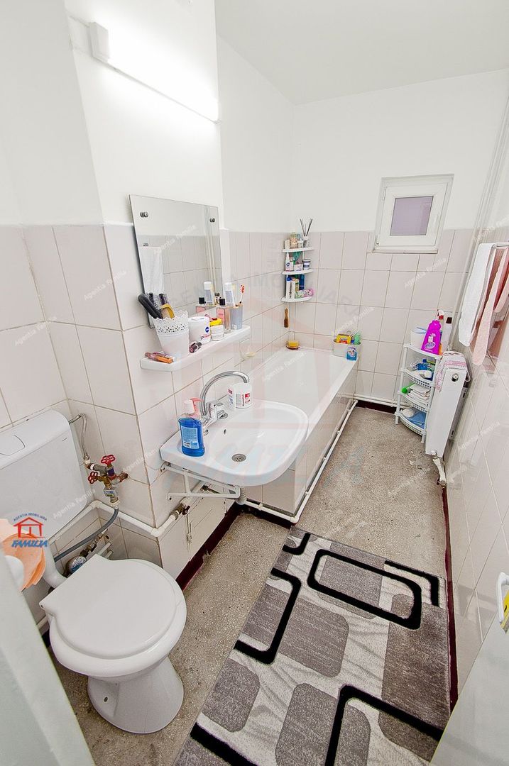Vand/schimb apartament 4 camere, Micro 17, 98 mp, 120.000 EURO - Poză 13