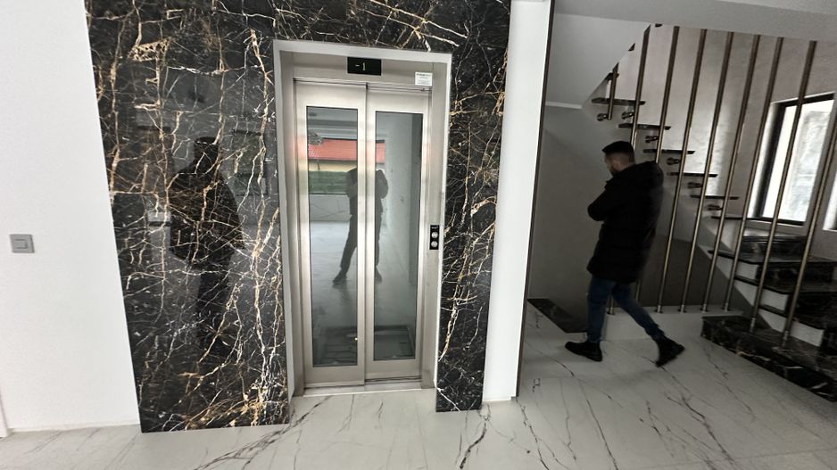 VIla S+P+1+M | Teren de 1000mp | Lift Interior | Finisata Complet - Poză 13