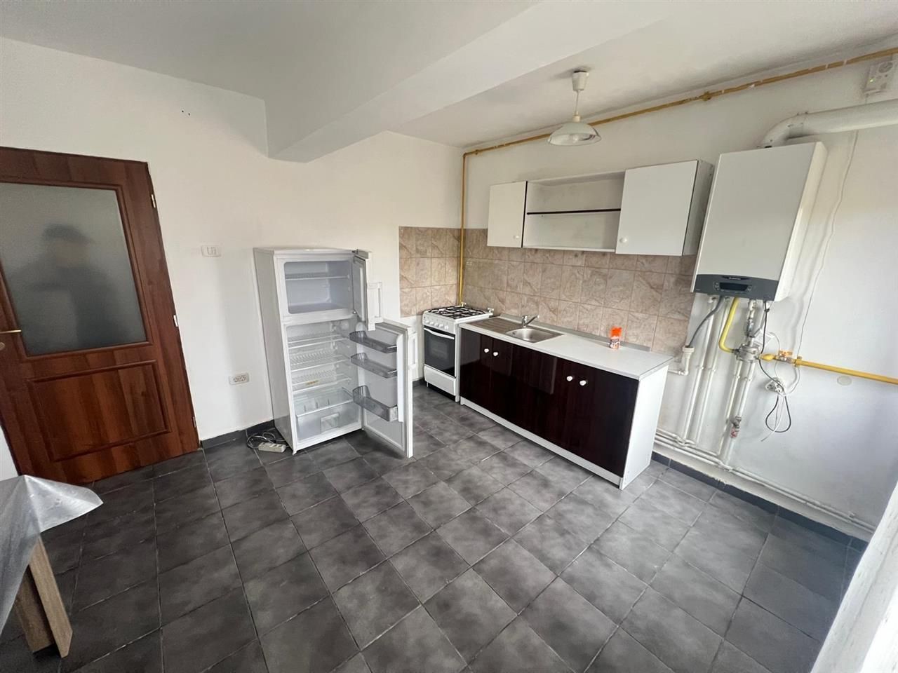 Apartament la vila2 camere decomandat balcoaneCT - Poză 13