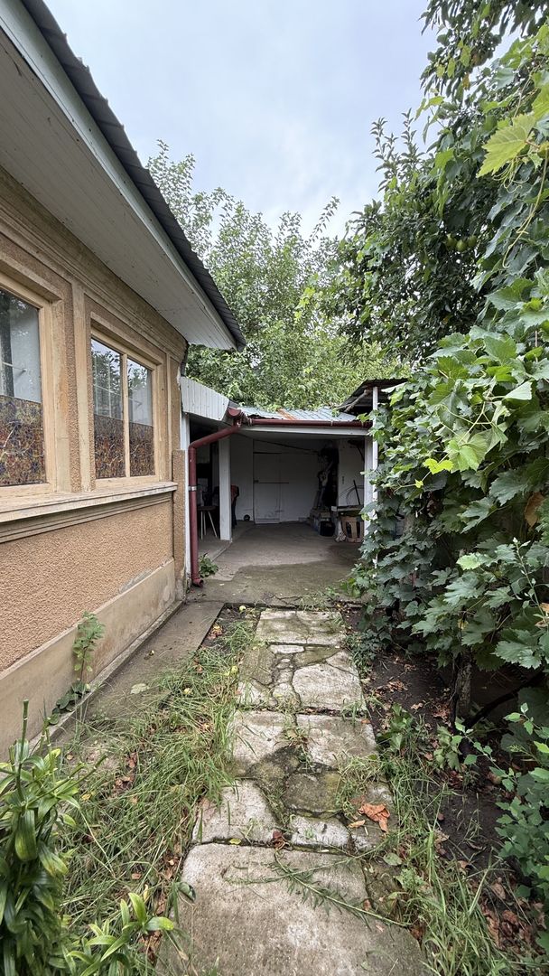 Baneasa - Salcia /Teleorman, casa caramida 100 mp utili, teren 736 mp - Poză 2