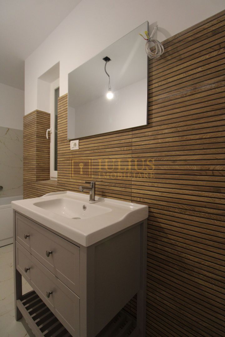 1/2 duplex spatios , spatiu verde generos, locuri de parcare-Mosnita - Poză 21