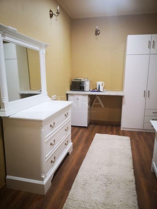 Apartament cu acces individual, ideal investiție. Renovat total 2021. - Poză 3