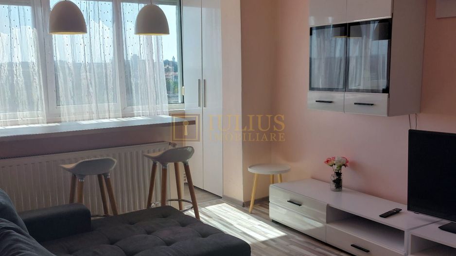 Complexul Studențesc| Apartament lux| 3 camere| centrala| lift| clima - Poză 1