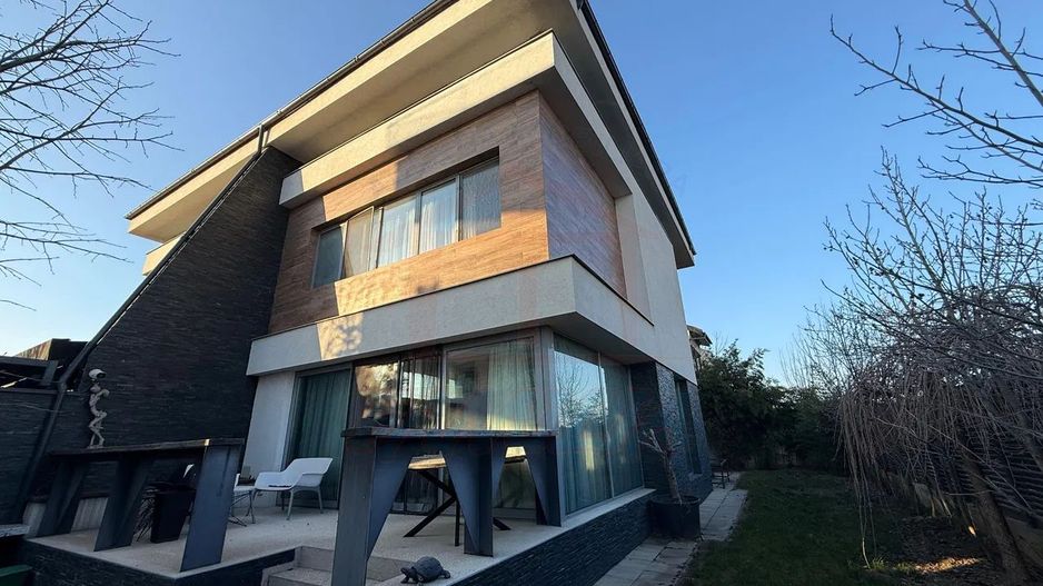 Vila mare in Pantelimon aproape de Lacul Pantelimon, la cheie - Poză 14