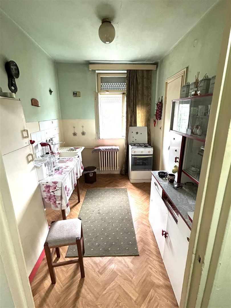 Apartament cu 2 camere semidecomandat zona Rogerius - Poză 2