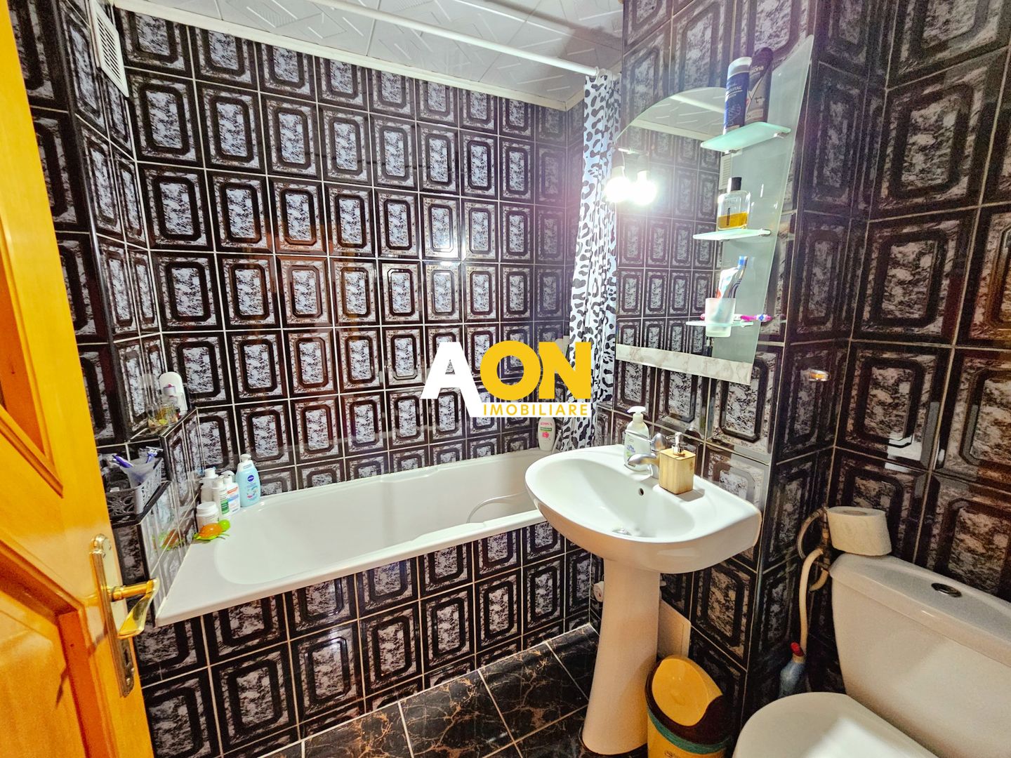 Apartament 3 camere, 2 bai, mobilat, utilat, etaj intermediar, Ampoi 2 - Poză 12
