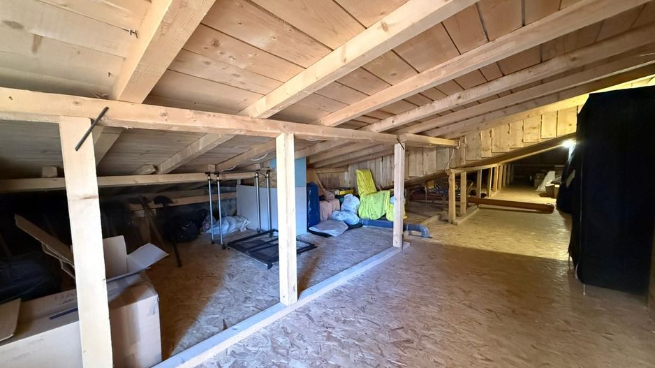 Casa renovata integral | acces auto in curte | Centrala proprie - Poză 16